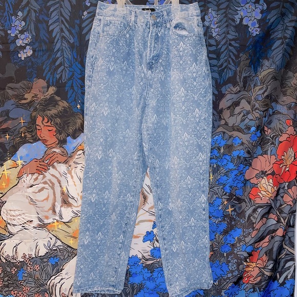 Simple Society Boho Jeans - Picture 2 of 8